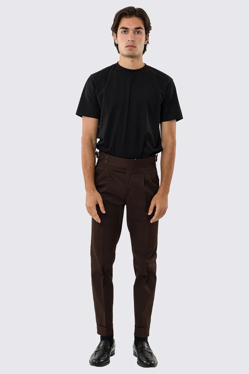 Pantalone uomo Marrone vita alta con fibbie laterali tasca america in cotone leggermente elastico risvolto 5cm made in italy - immagine 3