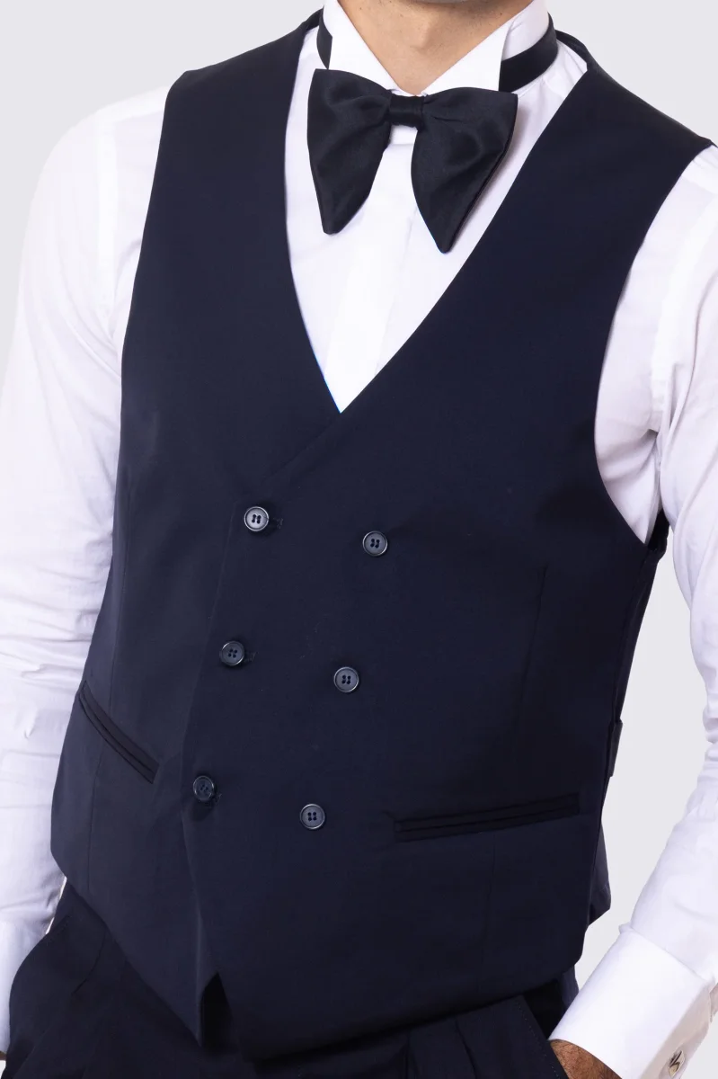 Gilet uomo doppiopetto blu da cerimonia in fresco lana super 130’s Vitale Barberis Canonico regular fit con tasche a filo e gancio regolatore sul retro - immagine 5