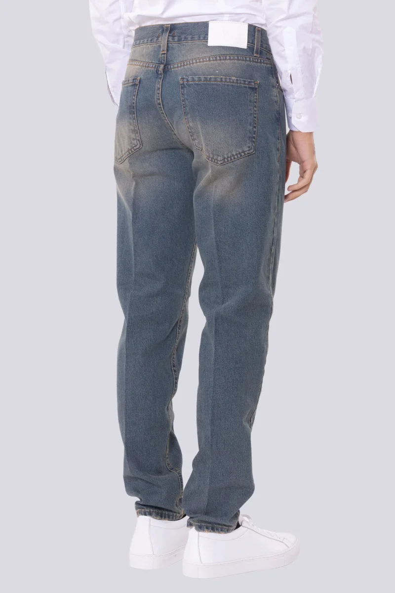 Jeans da uomo con sabbiature beige modello 5 tasche con vestibilità regular - immagine 4