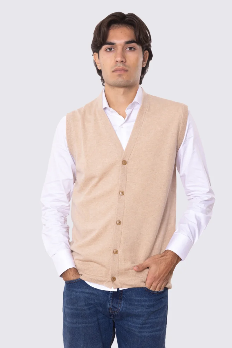 Cardigan Gilet scollo a v con bottoni color cammello 100% cashmere a tubolare tinta unita con elastici sul fondo Finezza 12