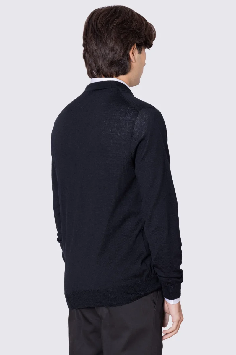 Cardigan Nero scollo a v in lana merinos 100% costruzione tubolare senza cuciture rifinito a mano tinta unita con elastici sulle maniche e sul fondo Finezza 12 . - immagine 4