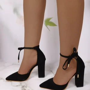 Décolleté con cinturino alla caviglia grosso