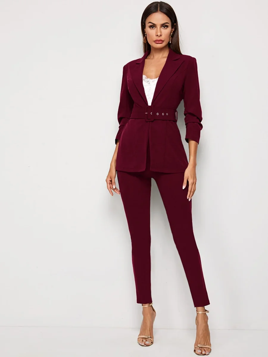 Set pantaloni e Blazer con bottoni doppiopetto - immagine 4