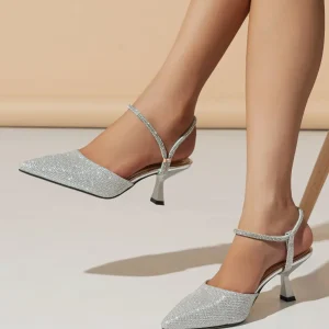 Scarpe brillantinate a punta