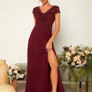 Abito da damigella d'onore inserti in pizzo a fessura alta