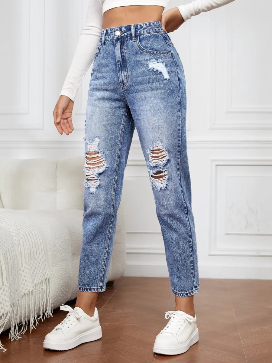 Jeans strappati mom fit