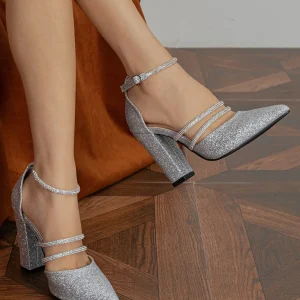 Tacchi con strass brillante cinturino alla caviglia