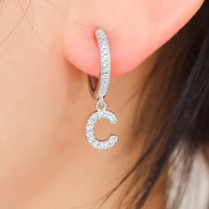 Orecchini con charm lettera personalizzabili