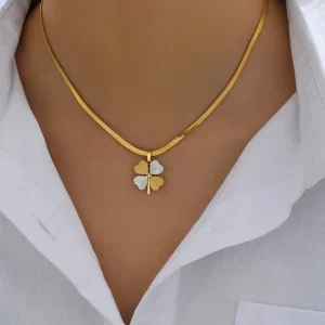Collana con ciondolo quadrifoglio  acciaio inossidabile