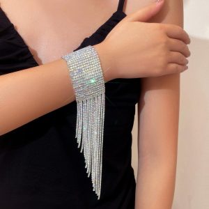 Braccialetti con strass decorati pendenti a nappa