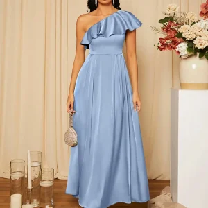 Abito da cerimonia monospalla con bordo a volant in raso