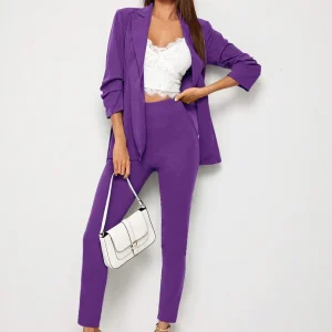 Set pantaloni e Blazer con bottoni doppiopetto