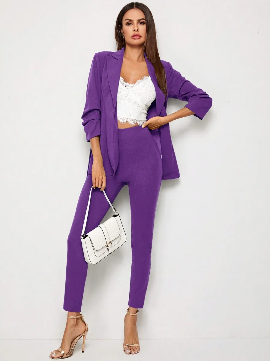 Set pantaloni e Blazer con bottoni doppiopetto - immagine 2
