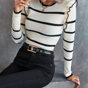 Maglione con volant e fantasia a righe