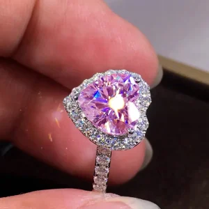 Anello Di Lusso A Forma Di Cuore