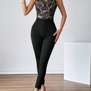 Tuta jumpsuit senza maniche in pizzo