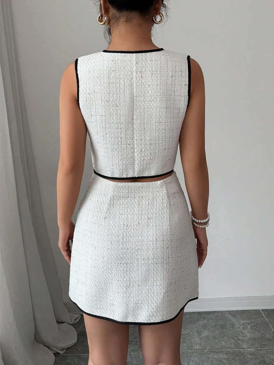 Completo tweed top smanicato con bordi a contrasto - immagine 8