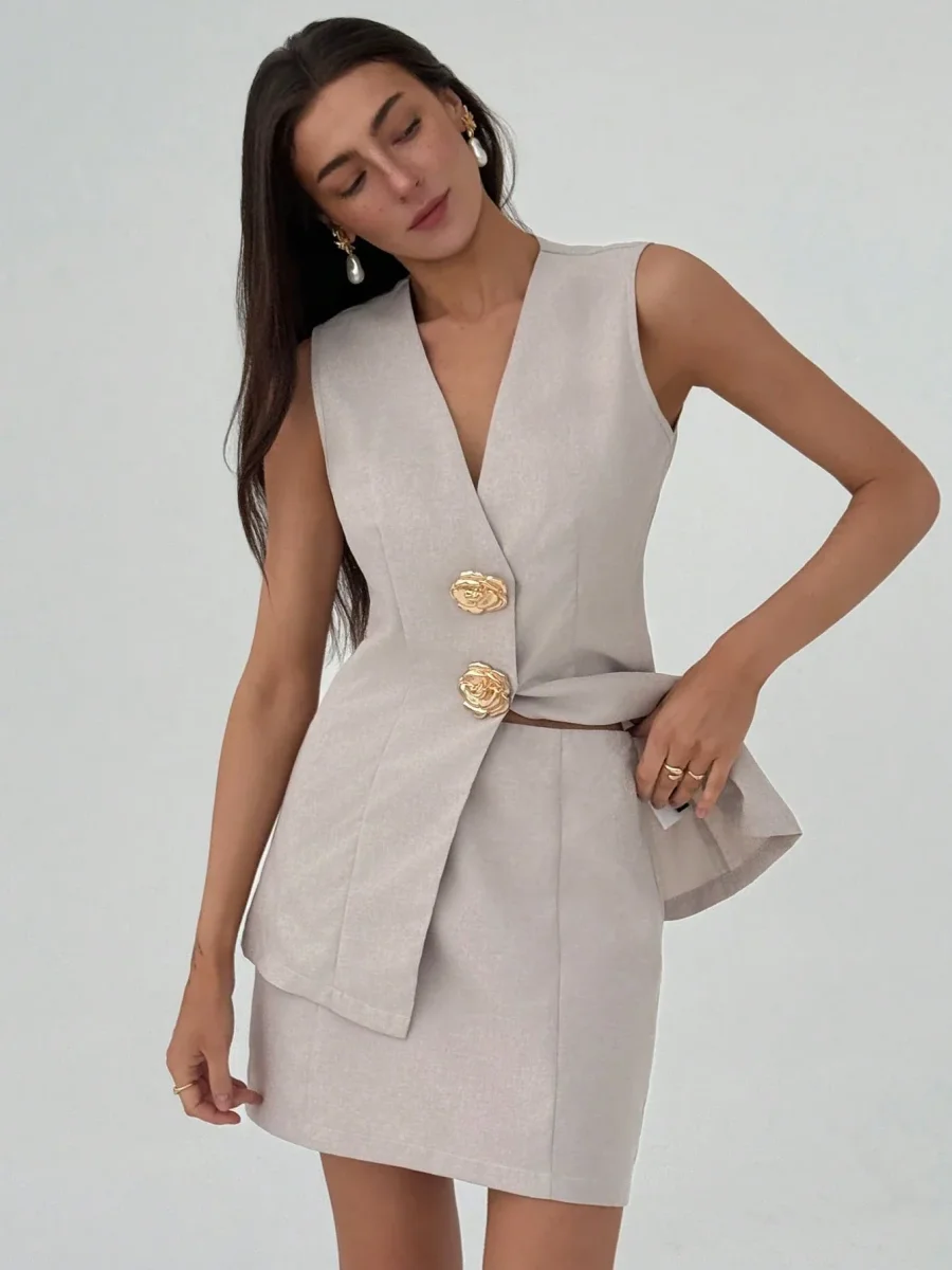 Completo Top bottoni dorati e gonna - immagine 2