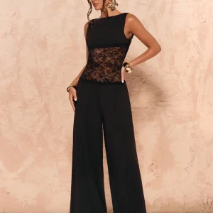 Tuta in pizzo a palazzo