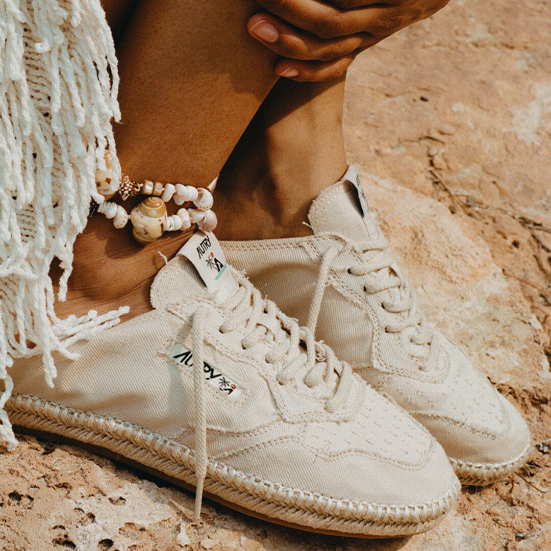 AUTRY - ESLW CV01 - ESPADRILLAS Sneakers LOW WOM IVORY
