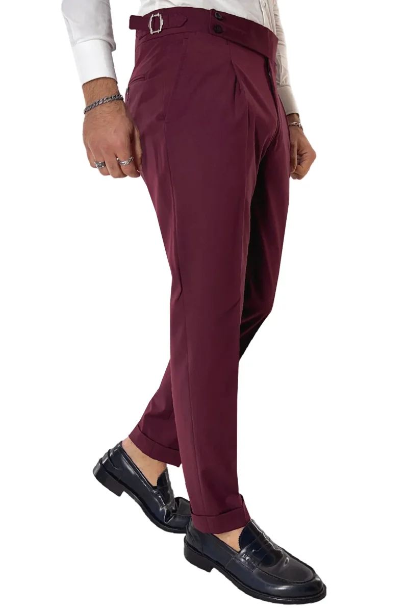 Pantalone uomo bordeaux fresco lana Vitale Barberis vita alta con pinces fibbie laterali e risvolto 4cm - immagine 3