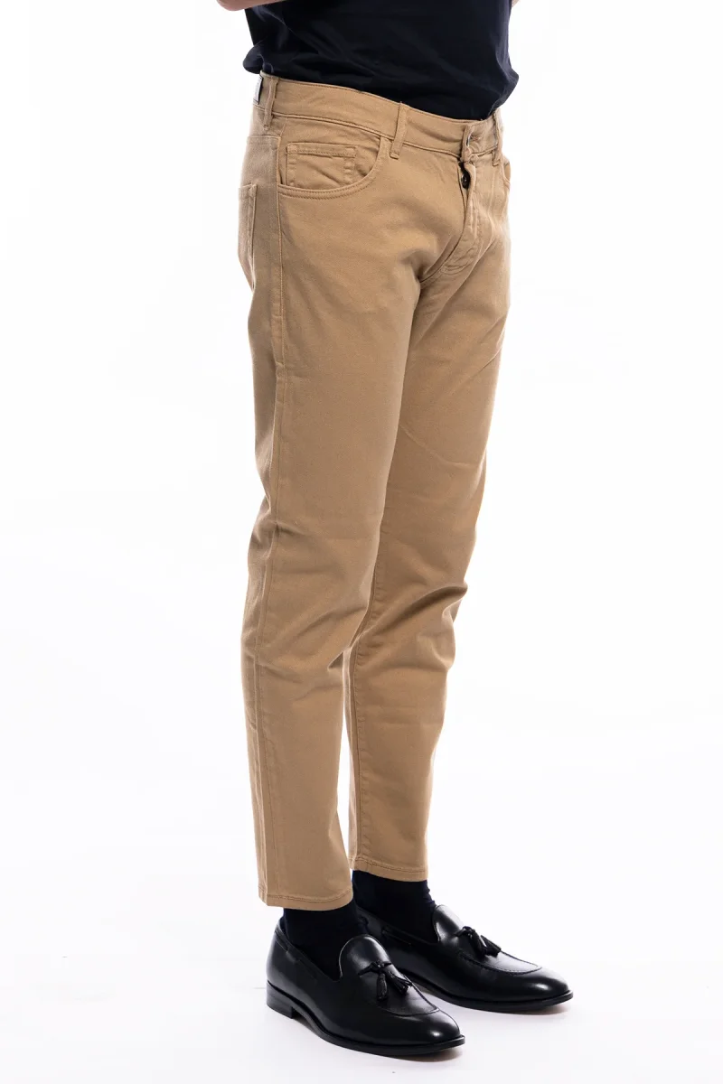 Jeans uomo cammello tinta unita modello 5 tasche slim fit estivo made in italy - immagine 3
