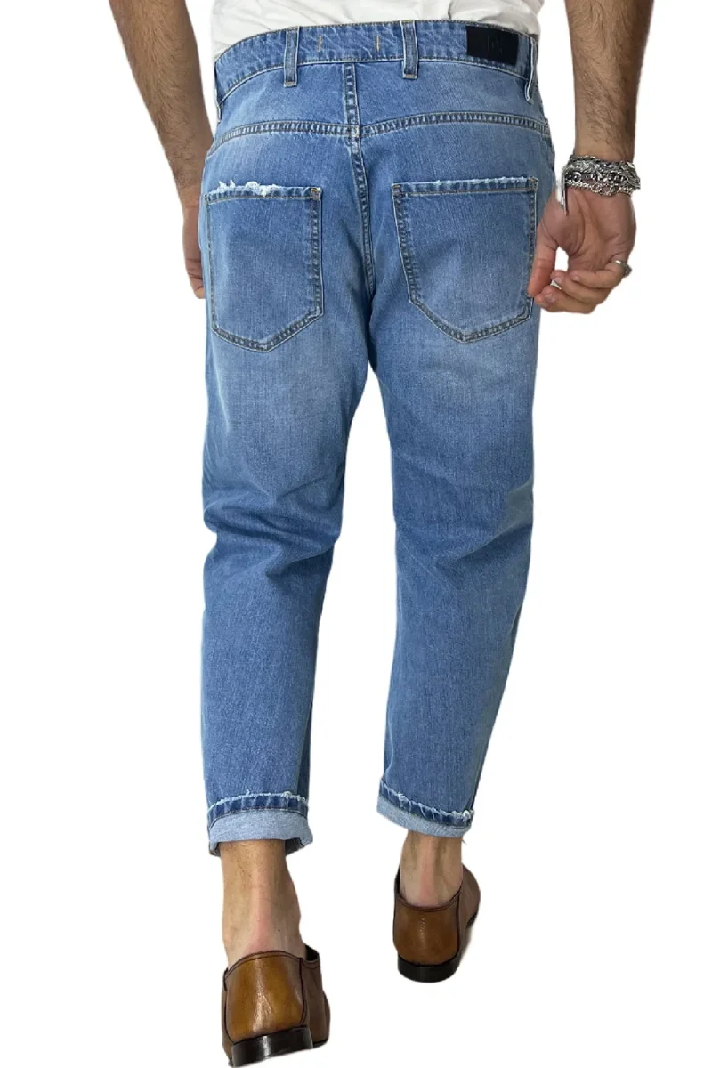 Jeans da uomo lavaggio chiaro modello 5 tasche regular fit made in italy - immagine 4