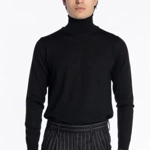 Maglione collo alto uomo nero in lana merinos slim fit made in italy tinta unita