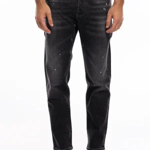 Jeans da uomo grigio scuro con leggere sabbiature bianche e schizzi di pittura