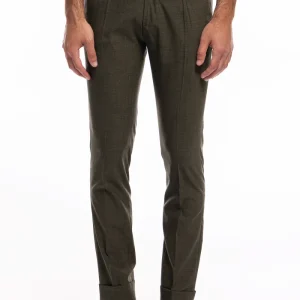 Pantalone uomo verde militare extra slim fresco lana tasca america con una pinces e risvolto 4cm