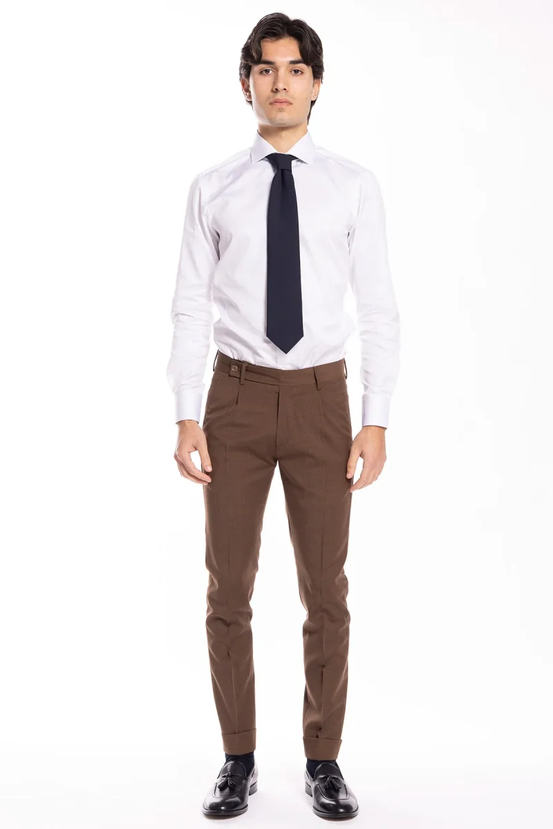 Pantalone uomo Marrone fresco lana tasca america con una pinces e risvolto 4cm - immagine 3
