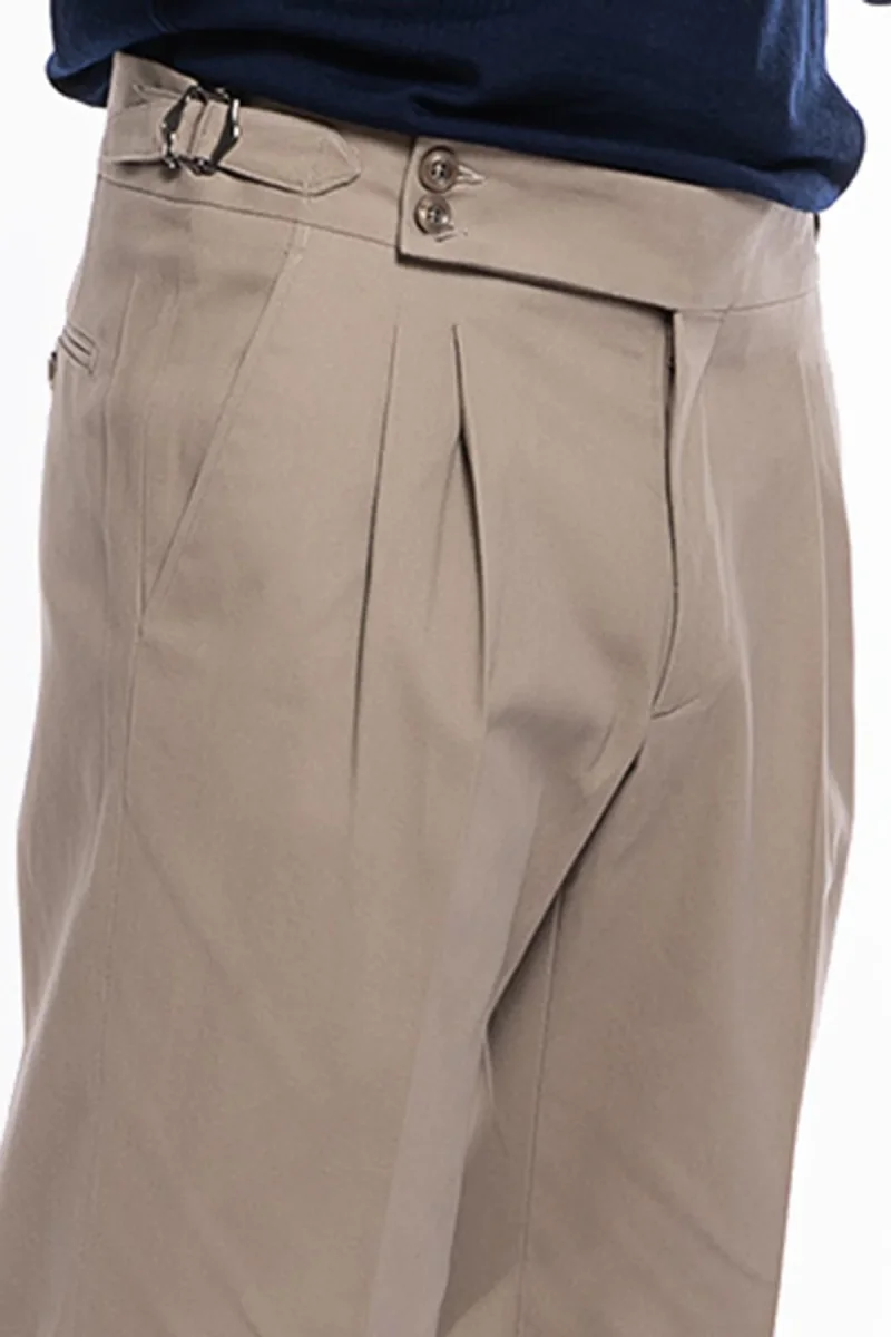 Pantalone uomo beige vita alta tasca america in cotone con doppia pinces e fibbie laterali - immagine 6
