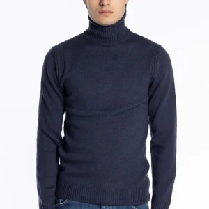 Maglione da uomo collo alto Blu pura lana con trame interne ai lati maniche lunghe