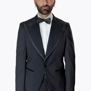 Giacca smoking da uomo nero monopetto in fresco lana super 140’s Vitale Barberis Canonico con profilo in raso sul rever a Lancia largo