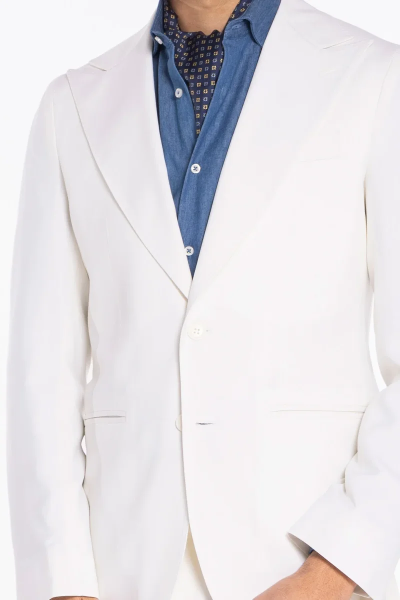 Abito uomo monopetto bianca in fresco lana super 130’s Bristol Tessuti Napoli con rever a lancia largo tasche a filo - immagine 9