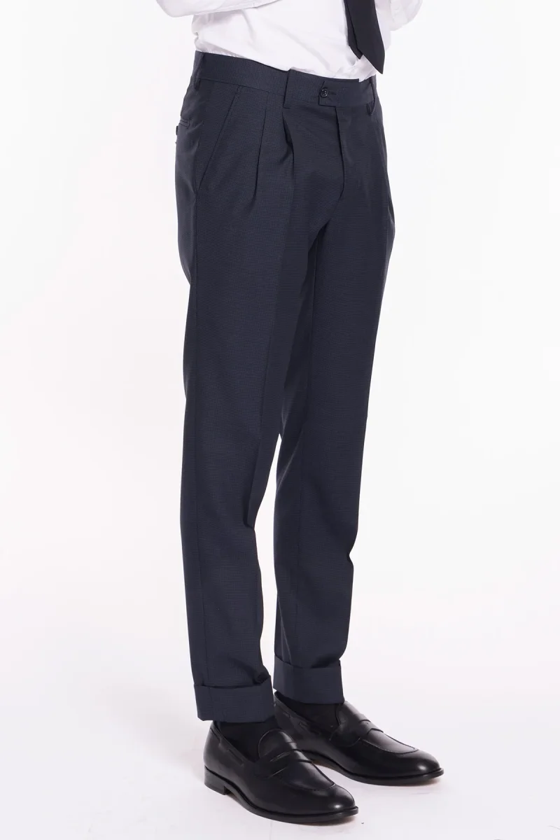 Pantalone uomo blu pied de poule vita alta Con 2 pinces in fresco lana super 120’s Holland & Sherry risvolto 5cm - immagine 4