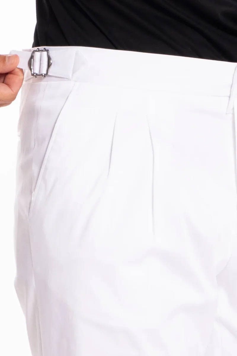 Pantalone uomo bianco in cotone vita alta doppia pinces con fibbie laterali risvolto 5cm - immagine 6