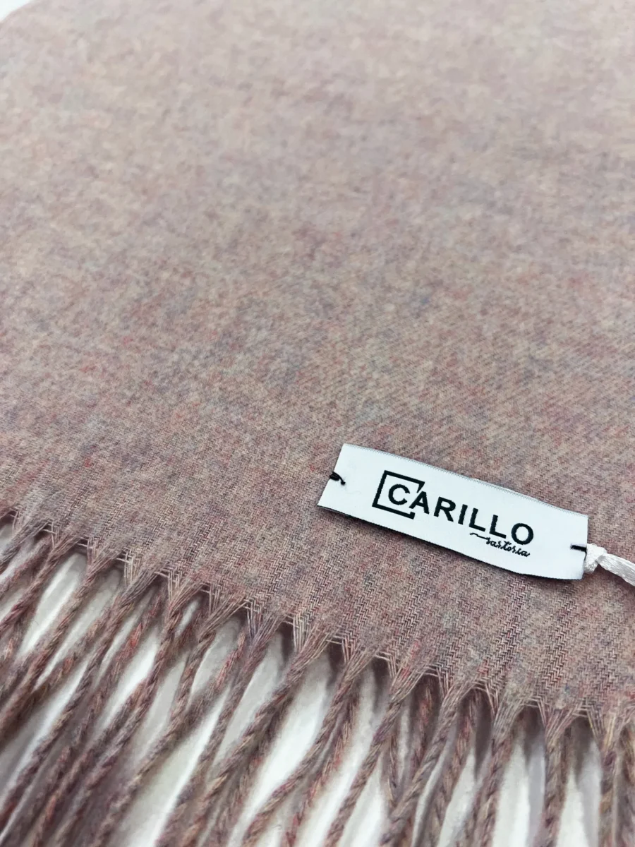 Sciarpa uomo rosa invernale effetto lana cashmere con frange - immagine 4