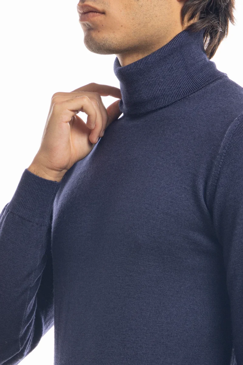 Maglione da uomo collo alto blu in lana merinos 100% effetto stone wash maniche lunghe - immagine 5
