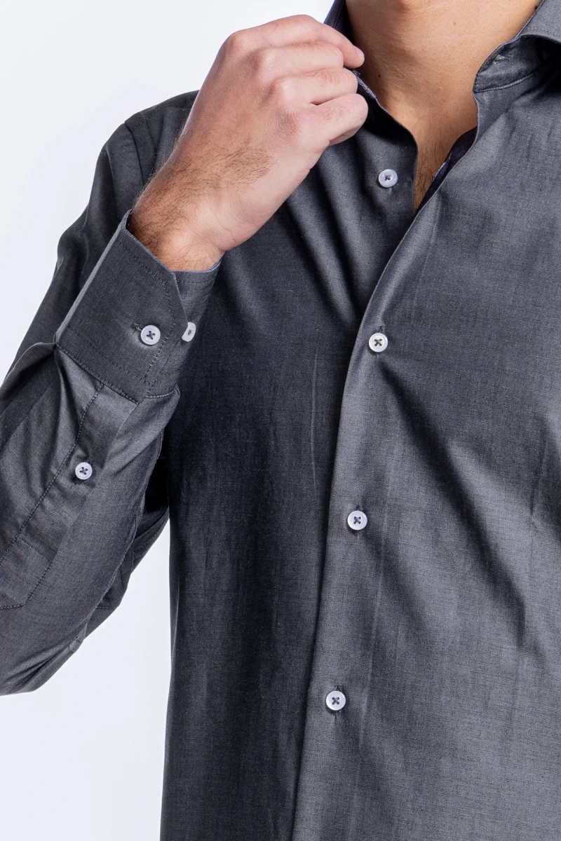 Camicia Uomo denim grigio scuro slim fit in cotone 100% Collo semi francese - immagine 7