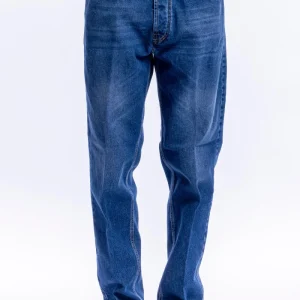 Jeans uomo lavaggio medio 5 tasche con lievi sabbiature vestibilità regular