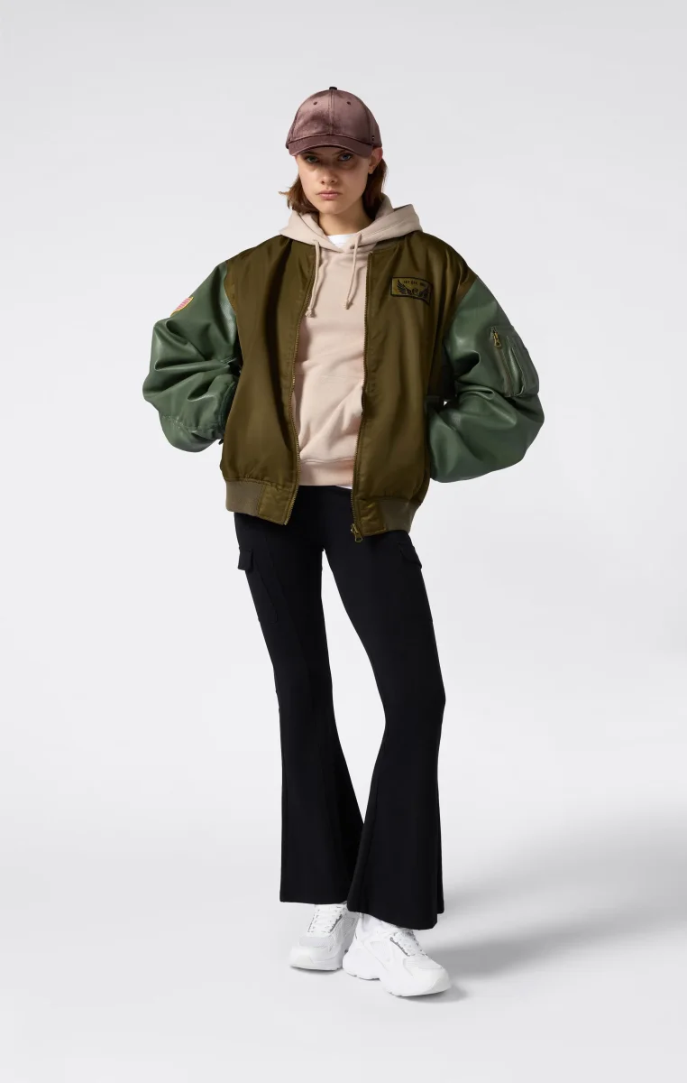 Women’s Flare Cargo Leggings Icons - immagine 5