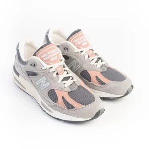 NEW BALANCE - Sneakers - U991GC2  V2 - Grigio