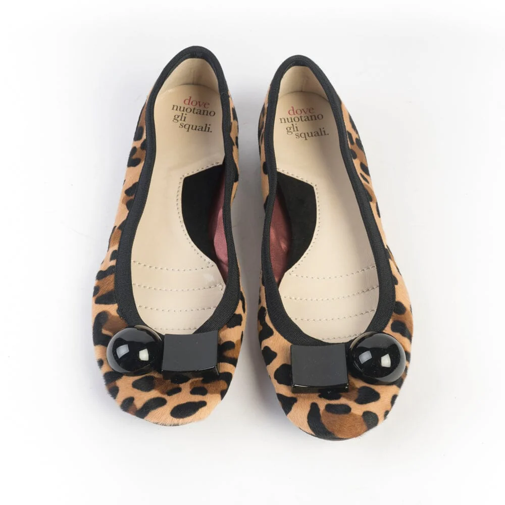 DOVE NUOTANO GLI SQUALI - Ballerina Becky - Pony Leopard - immagine 3