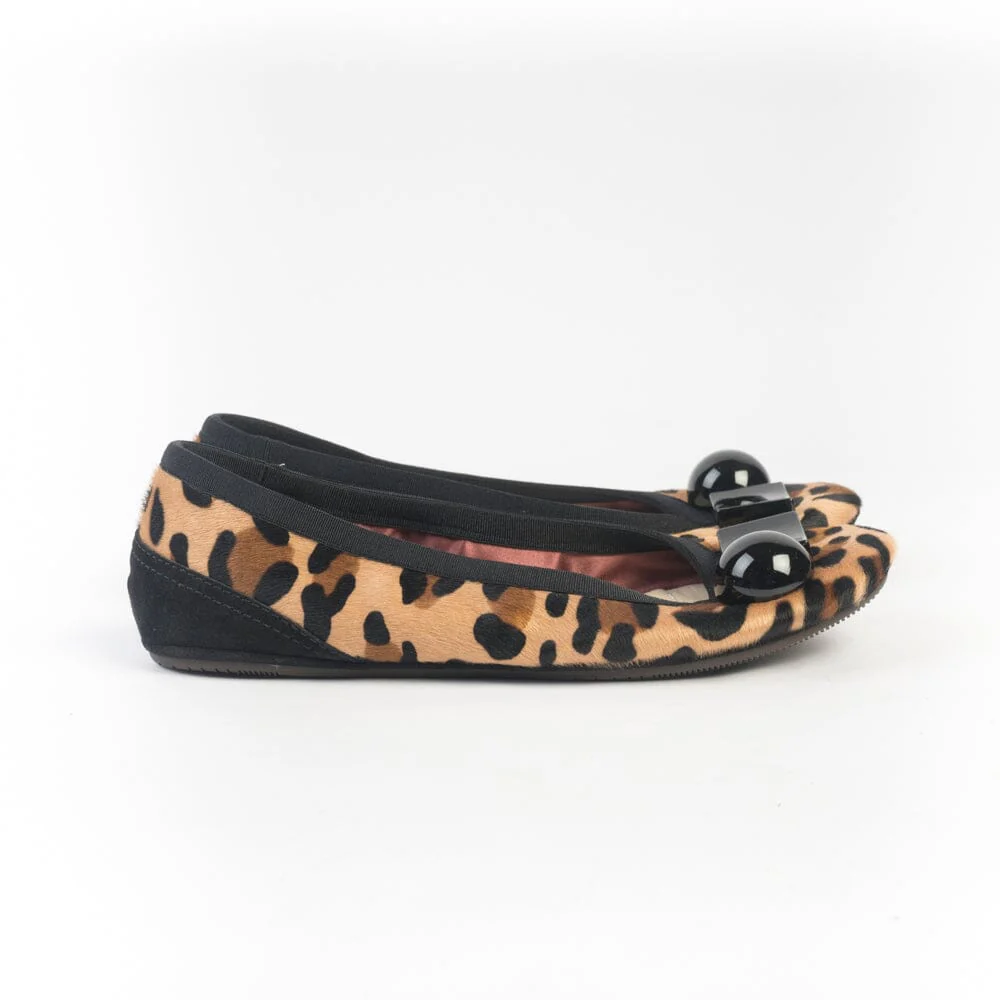 DOVE NUOTANO GLI SQUALI - Ballerina Becky - Pony Leopard - immagine 4