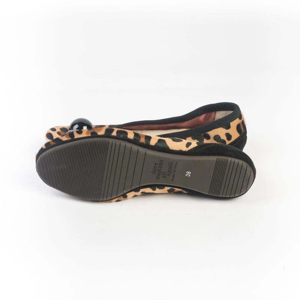 DOVE NUOTANO GLI SQUALI - Ballerina Becky - Pony Leopard - immagine 6