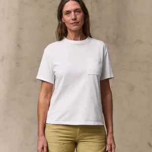 WOMEN'S SHORT SLEEVE POCKET TEE