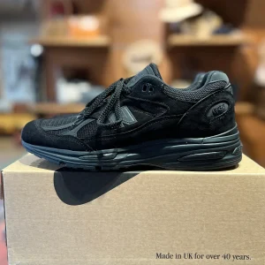 NEW BALANCE -  Sneakers - U991KK2 - Nero