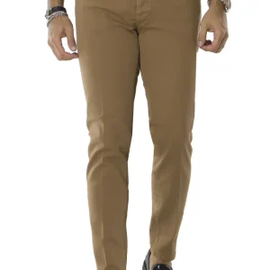 Jeans uomo cammello tinta unita modello 5 tasche slim fit made in italy