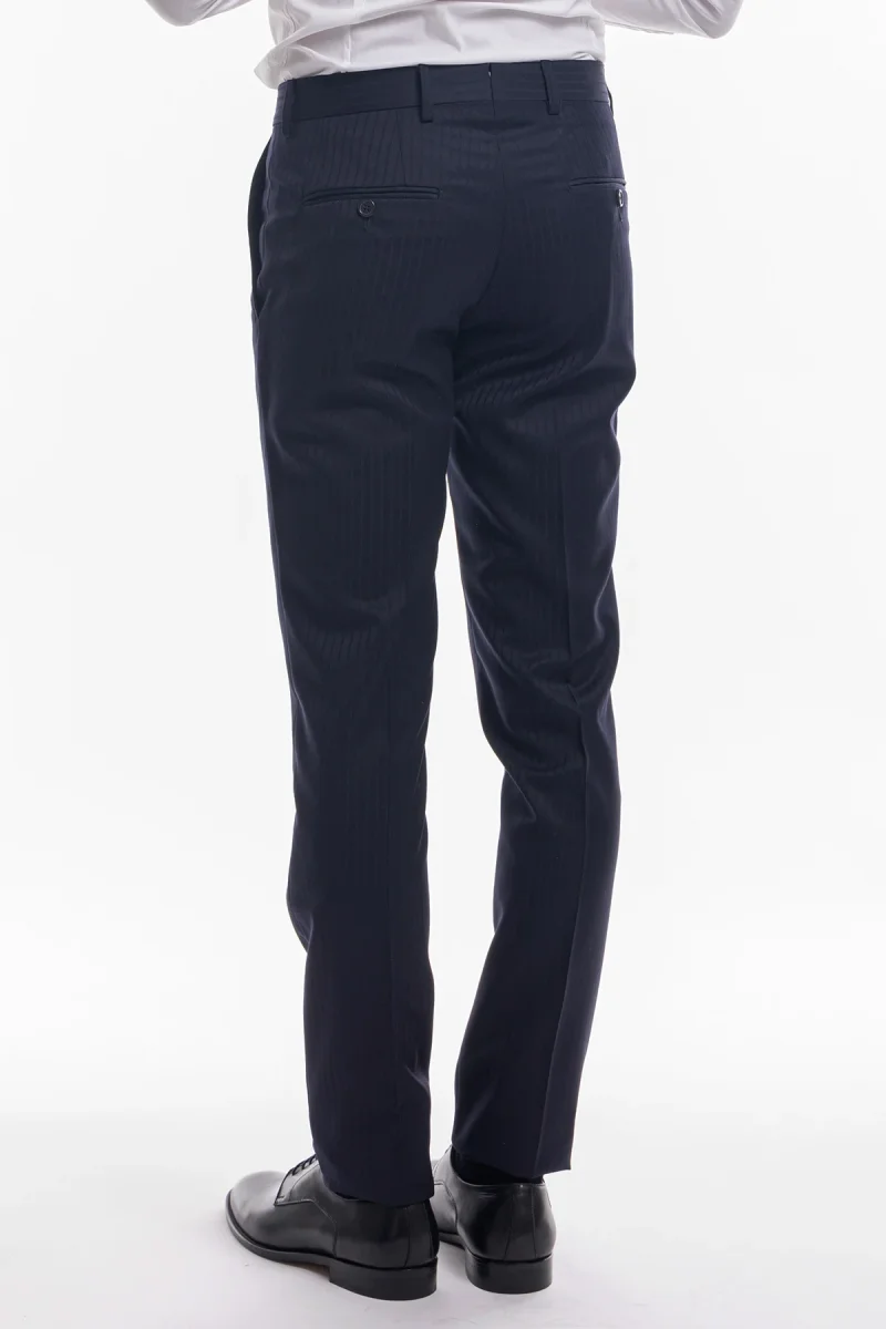 Abito uomo monopetto gessato fondo blu slim fit rever a lancia larga in seta - immagine 8